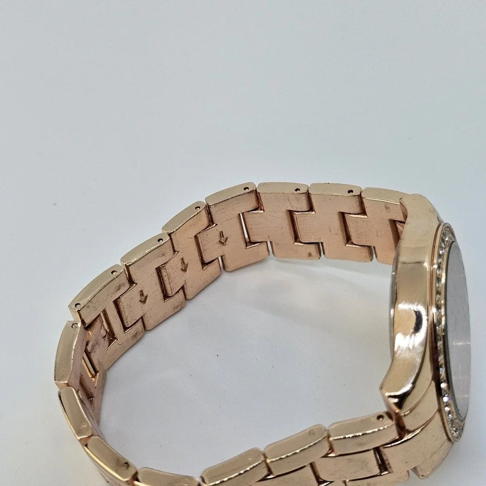 Claire's Women's Watch 38MM Gold‎ Tone Dial Band Crystal Bezel 7.5